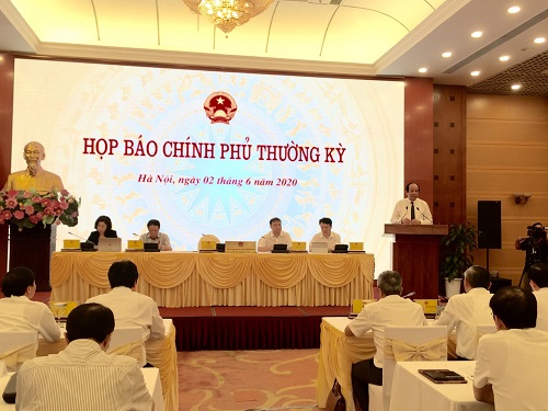 Kiên quyết không lùi bước trước khó khăn